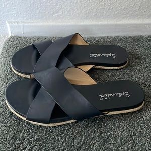 Black leather splendid flat sandals